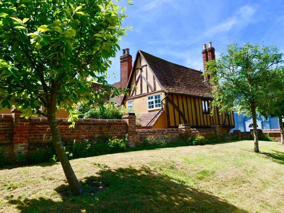 Huge Luxury 8 Bed Manor House Hot Tub Pool Table Villa Saffron Walden Exterior photo