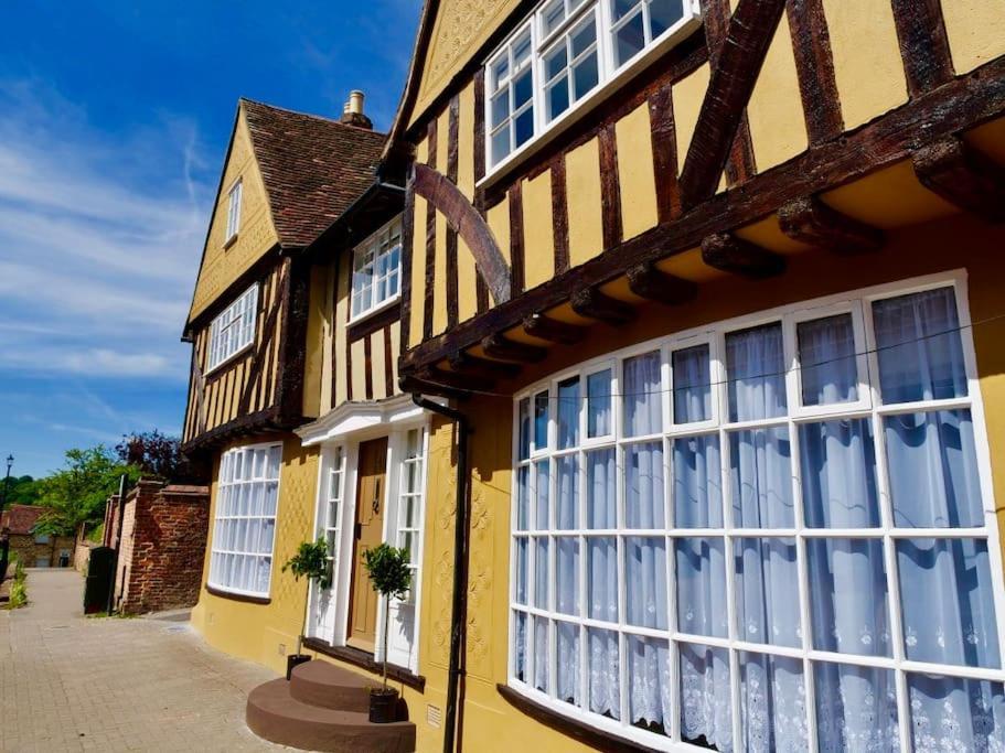 Huge Luxury 8 Bed Manor House Hot Tub Pool Table Villa Saffron Walden Exterior photo